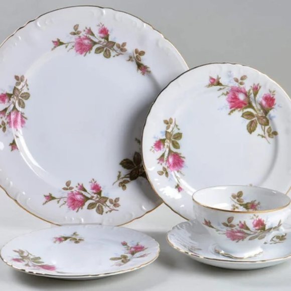 ENPI PLEASE INQUIRE ABOUT INVENTORY MidCentury Royal Rose Dinner Service - Picture 5 of 14